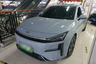 吉利银河 银河L6 2024款 125km PLUS 龙腾版