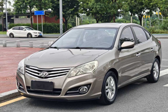 现代 悦动 2011款 1.6L 自动豪华型