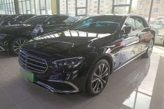 奔驰E级新能源 2022款 改款三 E 350 e L 插电式混合动力轿车