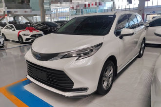 丰田 赛那SIENNA 2023款 2.5L混动 舒适版