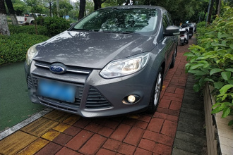 福特 福克斯 2012款 三厢 1.6L 自动舒适型