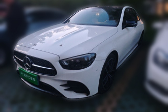 奔驰E级(进口) 2021款 改款 E 300 运动版