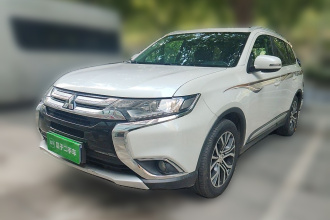 三菱 欧蓝德 2018款 2.0L 两驱嘉乐版 7座