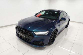 奥迪A7L 2022款 55 TFSI quattro S-line 志远型流晶套装