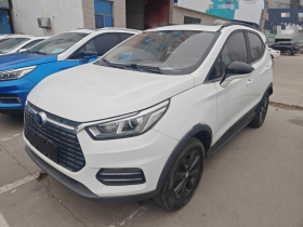 比亚迪 元新能源 2018款 EV360 智联炫酷型