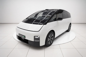 理想汽车 理想MEGA 2025款 Home 家庭特别版