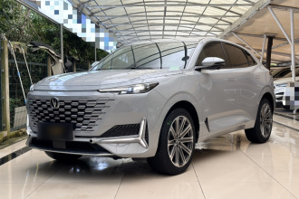 长安UNI-K 2021款 2.0T 尊贵型