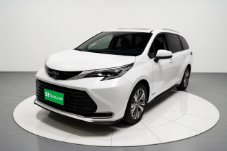 丰田 赛那SIENNA 2023款 2.5L混动 尊贵版
