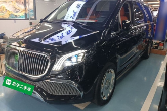 奔驰V级 2022款 V 260 L 长轴距尊贵版