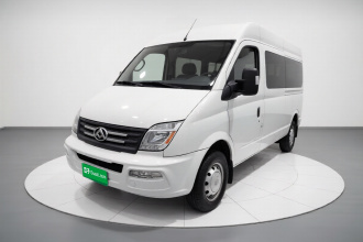 上汽大通MAXUS 新途V80 2023款 2.0T 手动经典傲运通动力版长轴中顶6/7/8/9座
