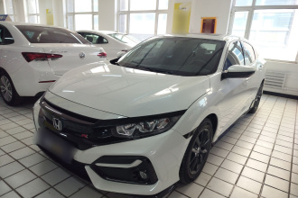 本田 思域 2021款 HATCHBACK 220TURBO CVT新锐控