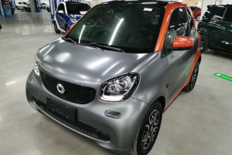 smart fortwo 2018款 0.9T 66千瓦硬顶先锋版 国V