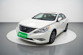现代 索纳塔 2013款 2.0L 自动豪华版