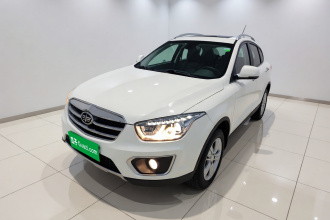 奔腾X80 2015款 2.0L 自动豪华型