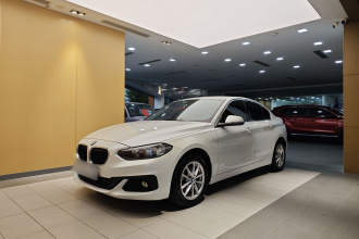 宝马1系 2018款 118i 时尚型