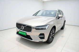 沃尔沃XC60 2025款 B5 四驱智逸豪华版