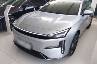 吉利银河 银河L6 2025款 EM-i 140km 星舰版