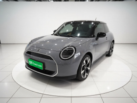 电动MINI COOPER 2024款 452km COOPER SE 艺术家