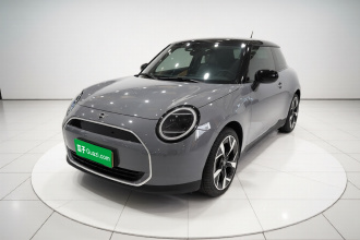 电动MINI COOPER 2024款 452km COOPER SE 艺术家