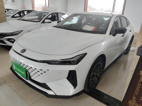 长安UNI-V 智电iDD 2024款 蓝鲸智电iDD 136km 智趣型