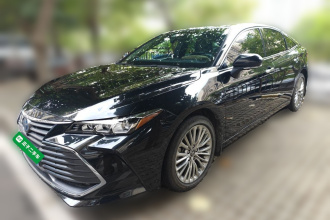 丰田 亚洲龙 2019款 双擎 2.5L XLE尊贵版 国VI