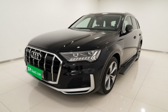 奥迪Q7 2021款 55 TFSI quattro S line尊贵型
