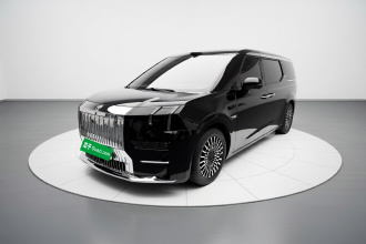 极氪009 2024款 七座过道版四驱 108kWh