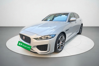 捷豹XEL 2024款 2.0T 250PS R-DYNAMIC S耀黑运动版
