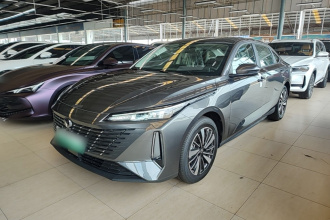 长安 逸动PHEV 2025款 智慧新蓝鲸 145KM 高能版