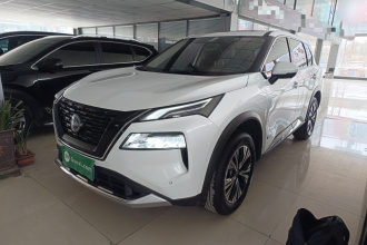 日产 奇骏 2023款 e-POWER 超混双电机四驱豪华版