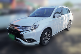 三菱 欧蓝德 2021款 2.0L 两驱畅享版 7座