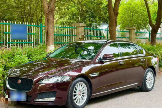 捷豹XFL 2017款 XFL 2.0T 200PS 豪华版