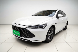 比亚迪 秦PLUS 2023款 冠军版 DM-i 55KM领先型