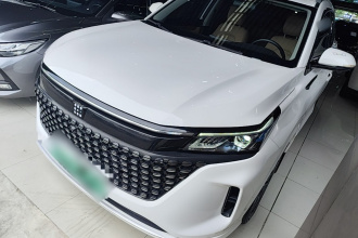 蓝电E5 2023款 1.5L DE-i 100KM畅享型 7座