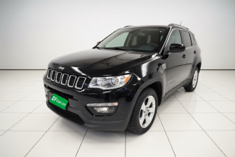 Jeep 指南者 2020款 220T 自动精英版