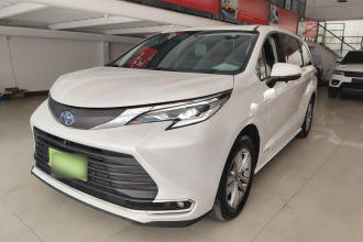 丰田 赛那SIENNA 2023款 2.5L混动 舒适版