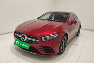 奔驰A级 2022款 改款三 A 200 L 运动轿车时尚型