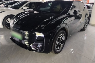 极氪X 2025款 五座后驱版