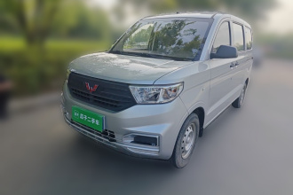 五菱汽车 五菱宏光V 2021款 1.5L劲取版LAR