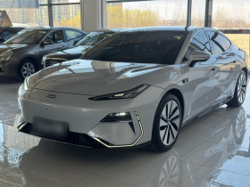 吉利银河 银河E8 2024款 665km 后驱星舰 远航版