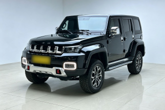 北京越野BJ40 2024款 2.0T 城市猎人荣耀版