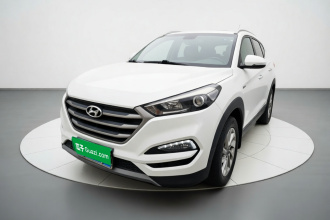 现代 途胜 2015款 1.6T 双离合两驱智能型