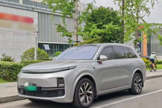 理想汽车 理想L8 2023款 Air