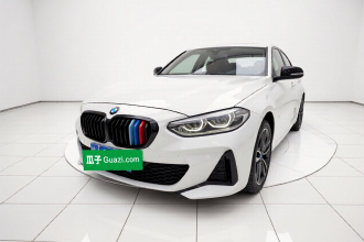 宝马1系 2021款 120i M运动曜夜版