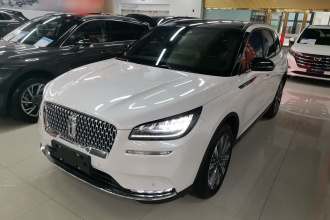 林肯 冒险家 2022款 2.0T 两驱尊雅版