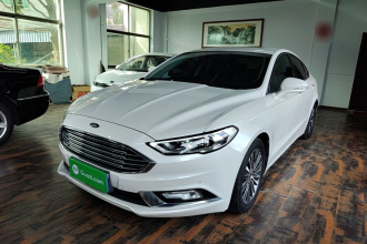 福特 蒙迪欧 2017款 EcoBoost 200 豪华型