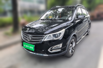 宝骏560 2015款 1.8L 手动豪华型