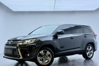 丰田 汉兰达 2021款 2.0T 四驱尊贵版 7座