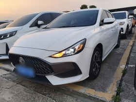 名爵 MG5 2023款 180DVVT CVT风尚版