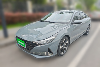 现代 伊兰特 2022款 1.5L CVT LUX尊贵版